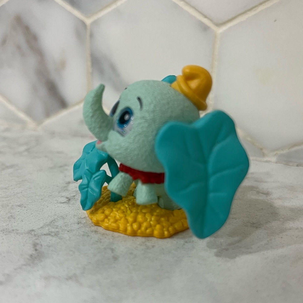 Disney Doorable - Dumbo - In Bloom - Picture 3 of 7
